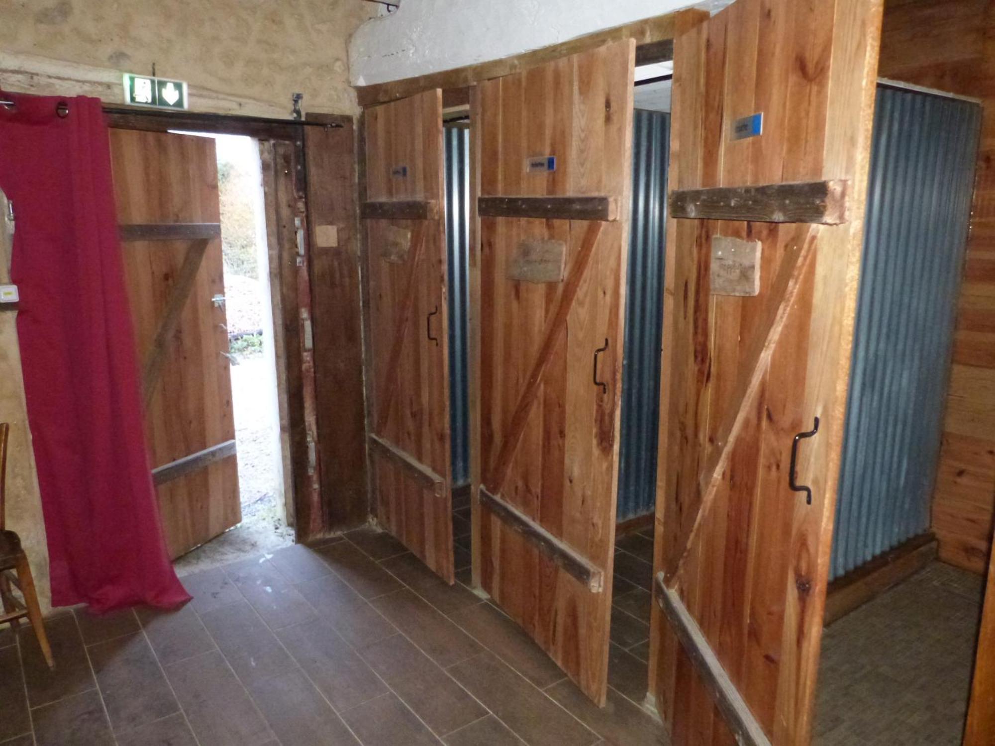 Bed and Breakfast La Valise A Cheval Mezieres-sur-Ponthouin Номер фото